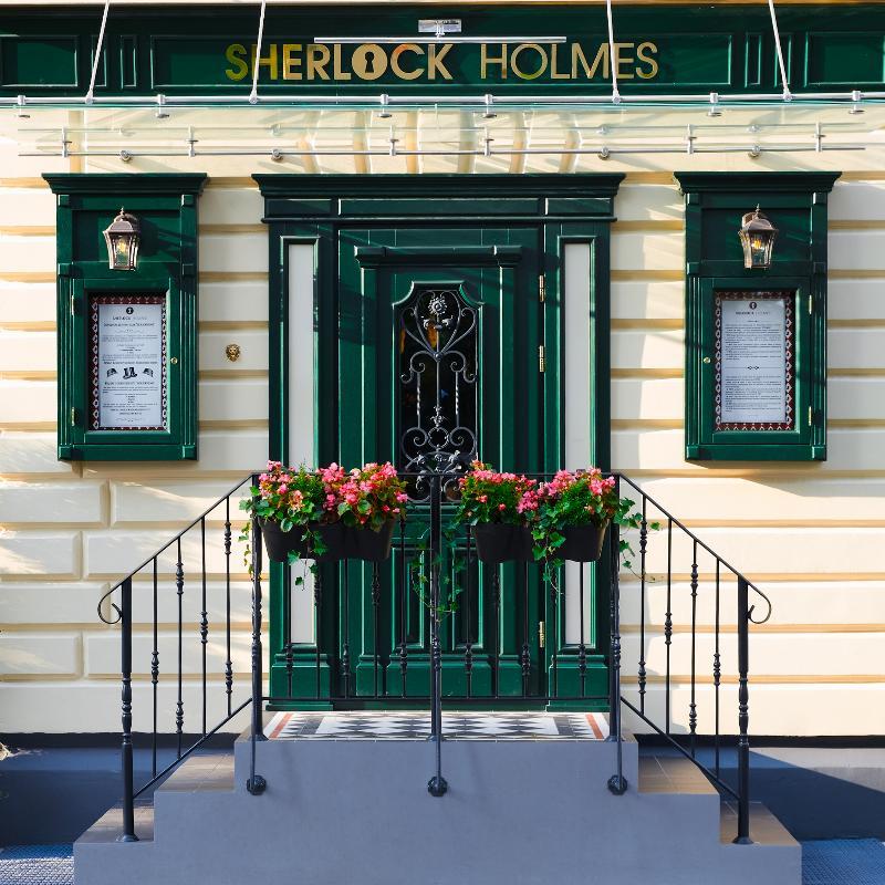 Sherlock Holmes Boutique Hotel Lviv Luaran gambar
